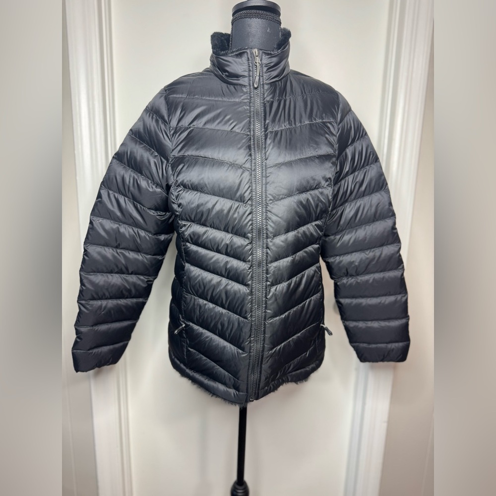32 Degree Black Puffer Jacket Size Small